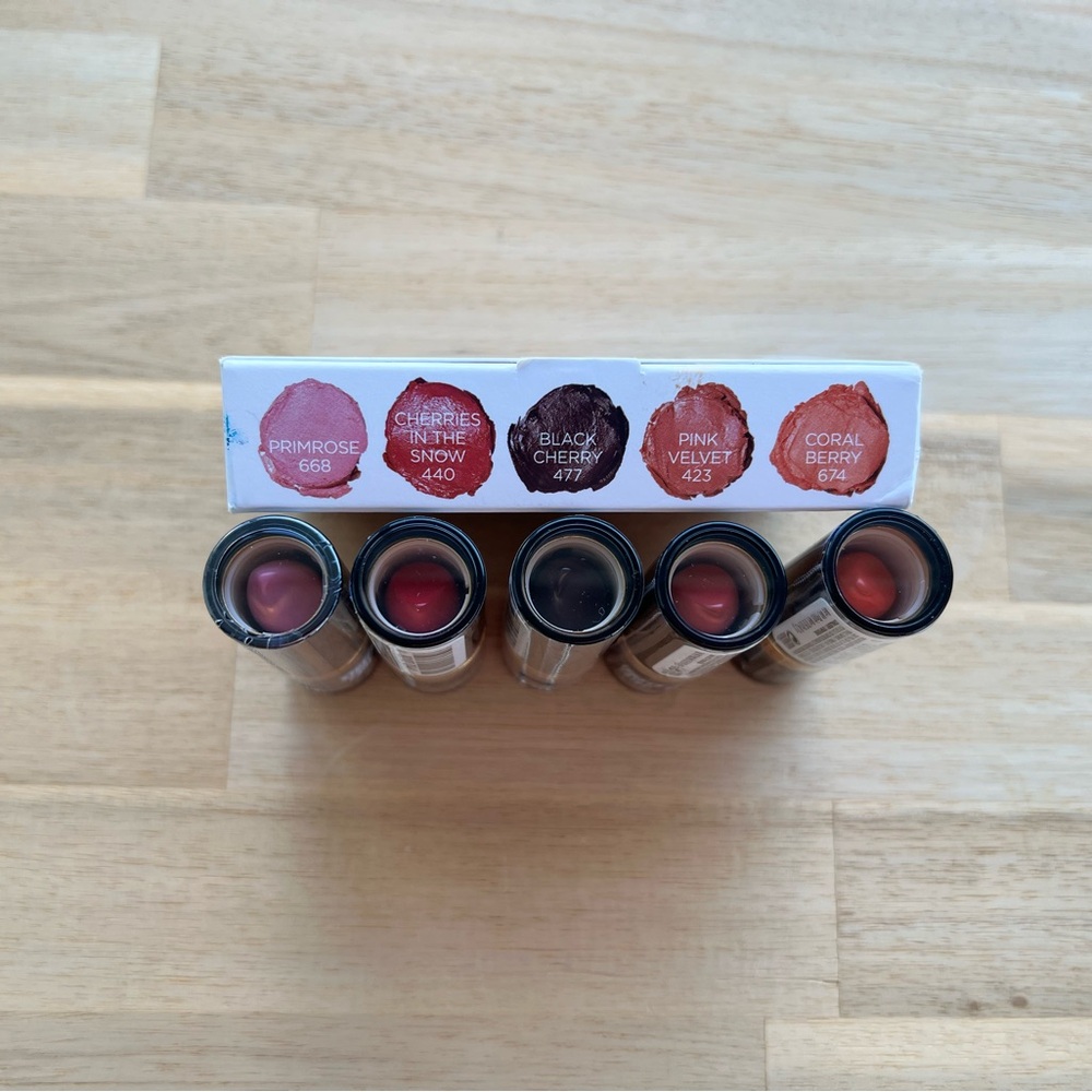 Revlon Lipstick - Picture 4 of 4